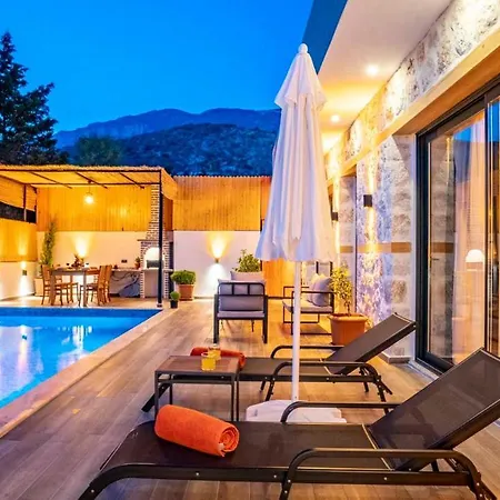 Villa Macra